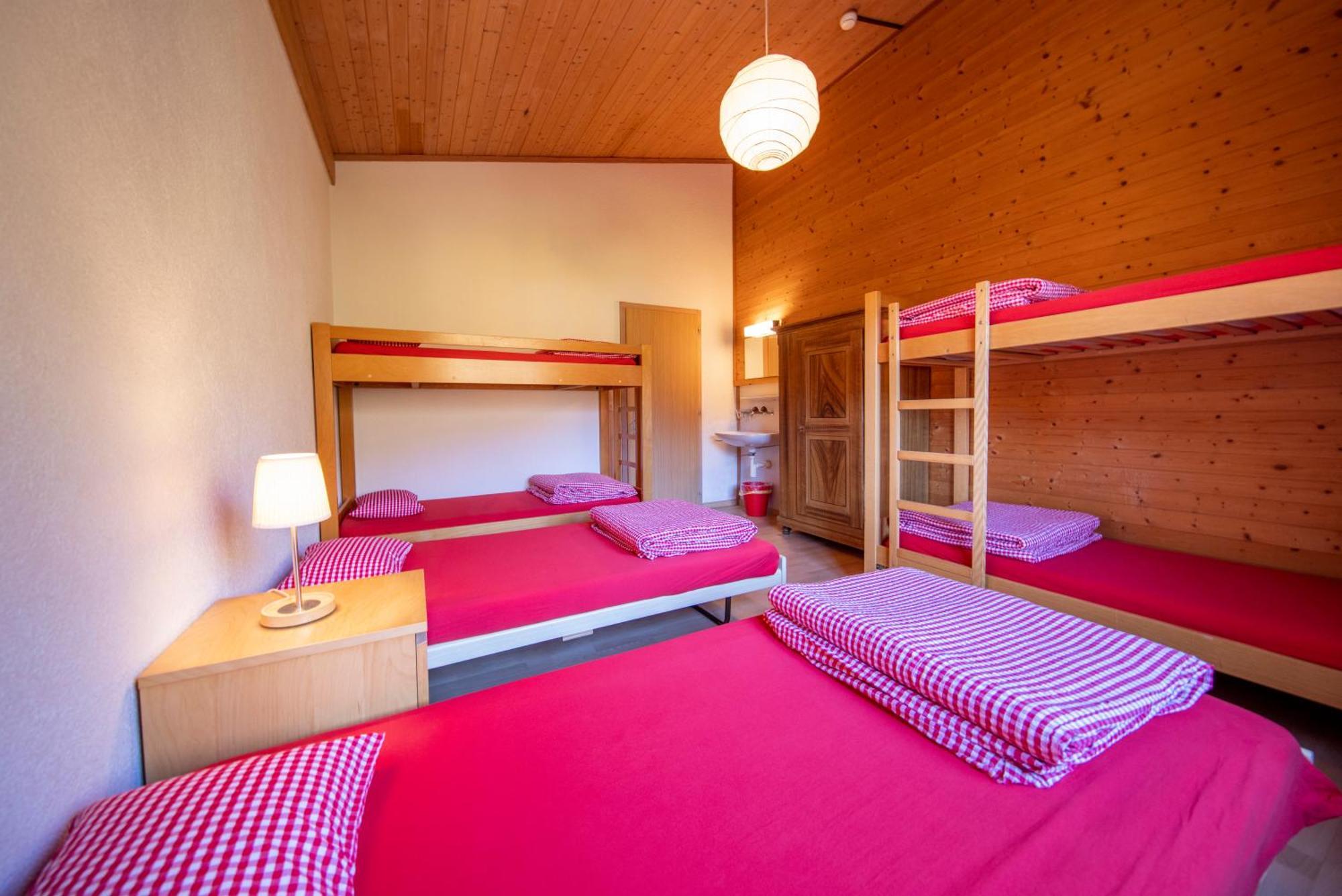 Simons Herberge Meiringen Exterior foto